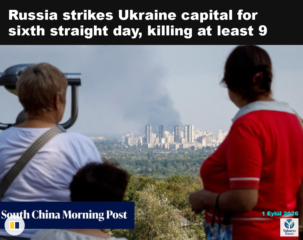 Ukrayna hava savunma unsurları pazar günü Kiev üzerinde bir Rus insansız hava aracına ateş açarken. Fotoğraf: AFP