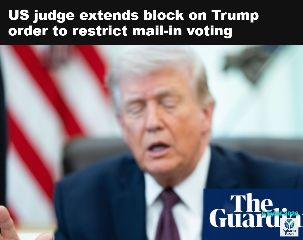 Trump, mart ayında Beyaz Saray’da posta yoluyla oy kullanmaya ilişkin başkanlık kararıyla birlikte. Fotoğraf: Aaron Schwartz/EPA