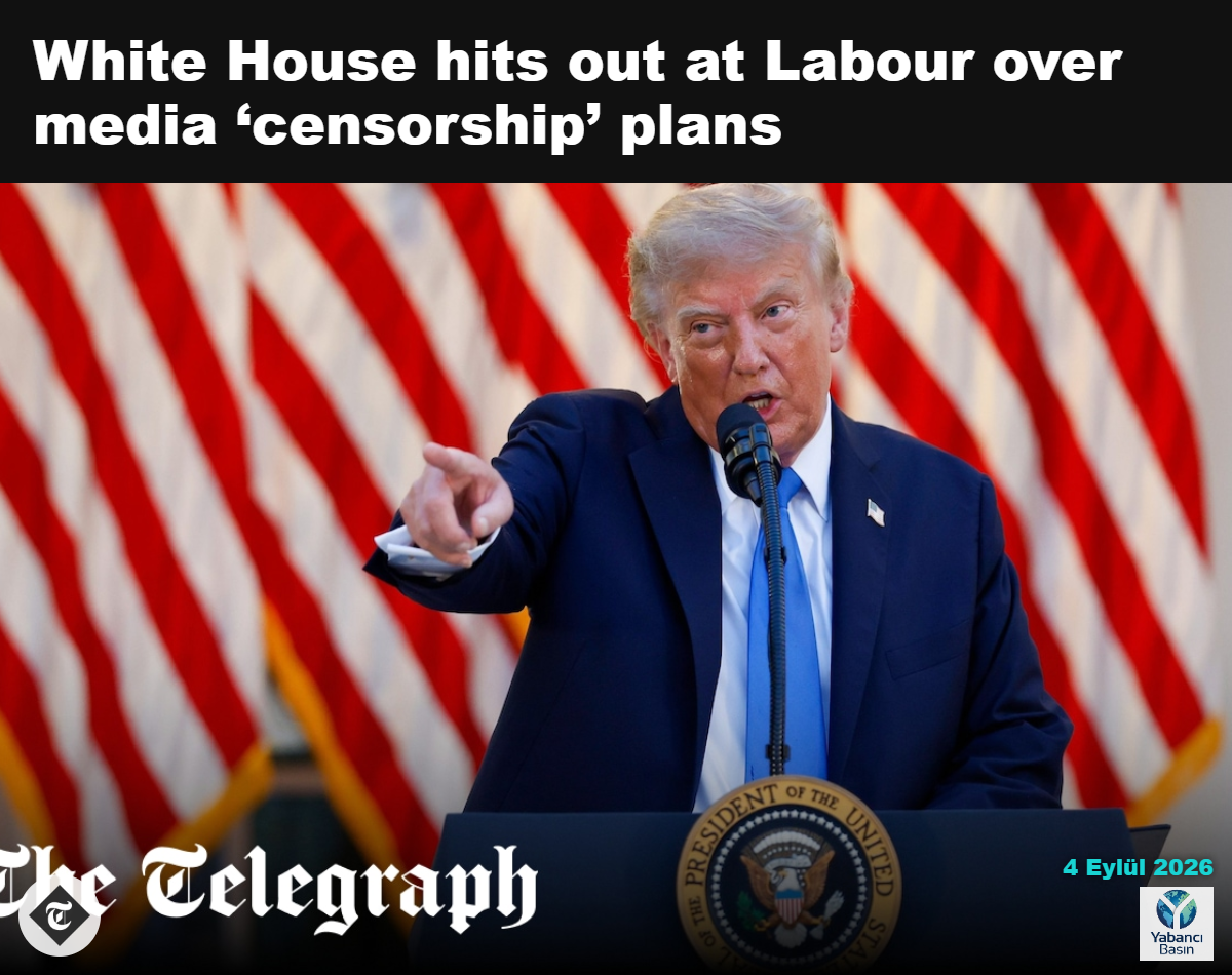 ABD Başkanı Donald Trump, ABD bayrakları önünde kürsüde konuşuyor. Kredi: Kevin Dietsch/Getty Images