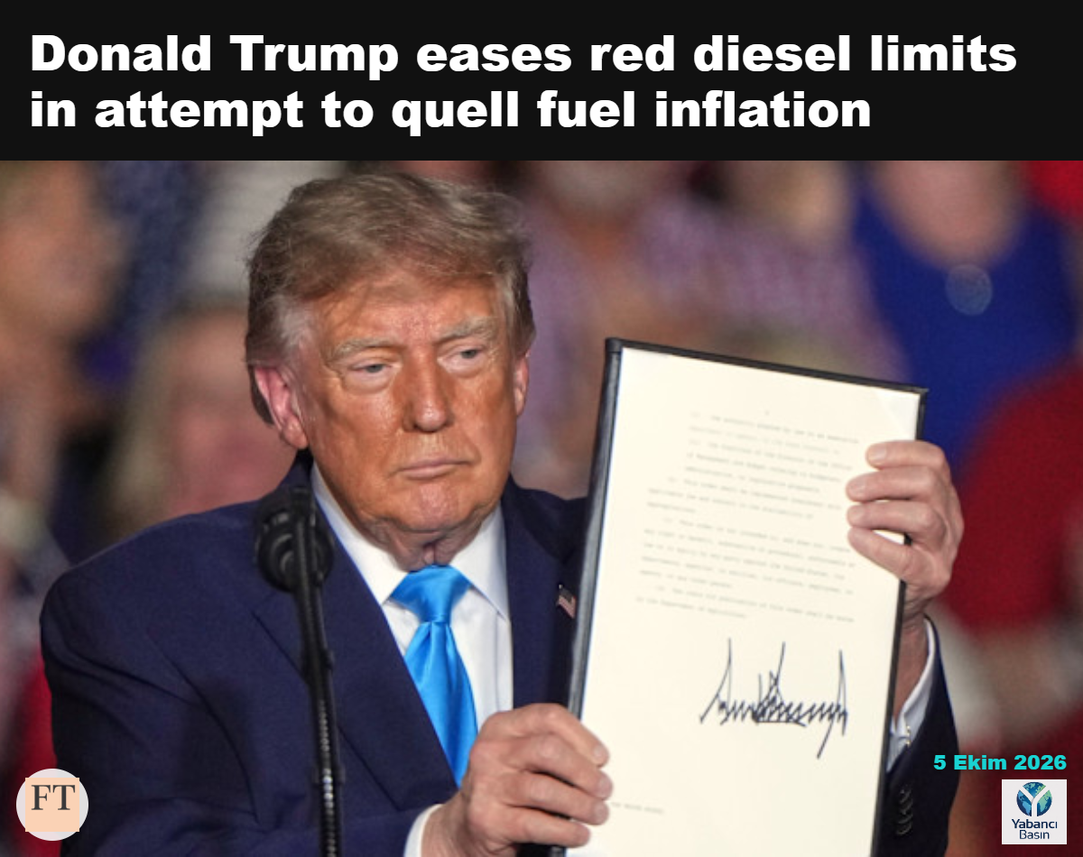 Donald Trump, federal tüketim vergilerinin ertelenmesiyle boyalı yakıtın kamuya açık yol ve otoyollarda kullanılmasına izin veren başkanlık kararnamesini imzaladı © Charlie Riedel/AP