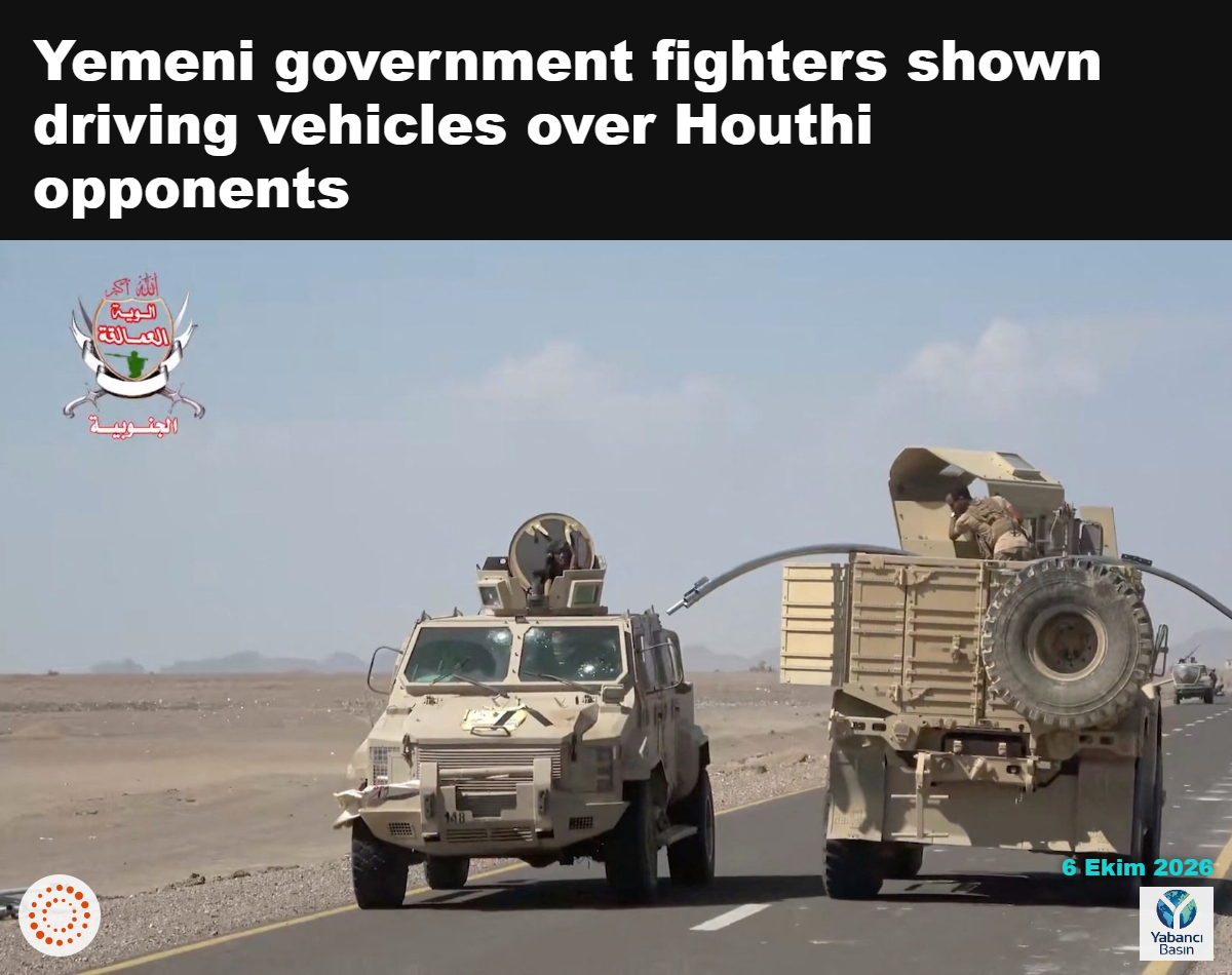 5 Ekim 2026'da yayımlanan videodan alınan bu görüntüde, Suudi Arabistan destekli Yemen hükümeti güçlerinin İran destekli Husilere karşı ilerlediği sırada askeri araçlar Yemen'in Taiz vilayetindeki Dhubab yakınlarında yolda ilerliyor. Southern Giants Brigades/Reuters