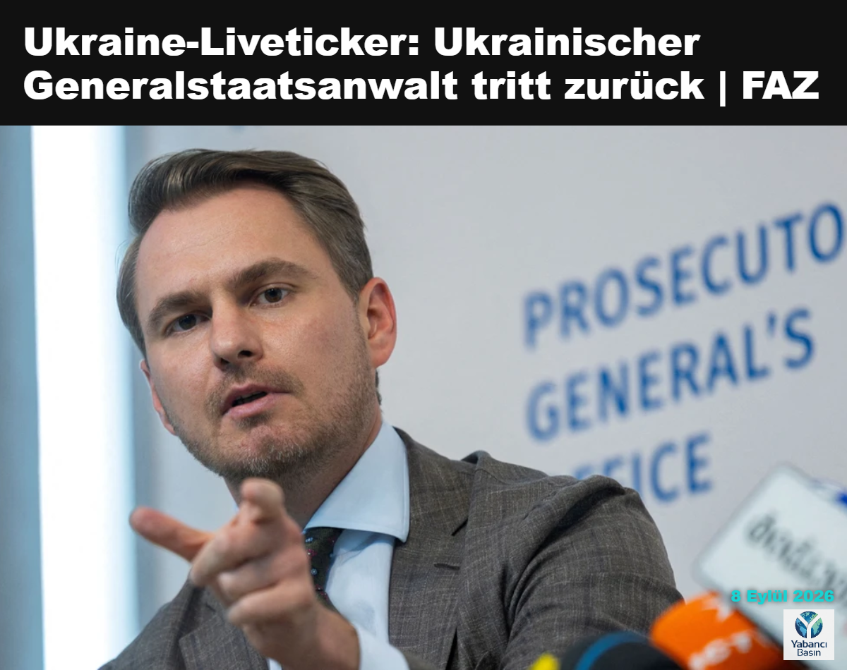 Kiev üzerinde duman bulutları: Salı gecesi füzeler ve insansız hava araçları isabet etti. Robert Putzbach