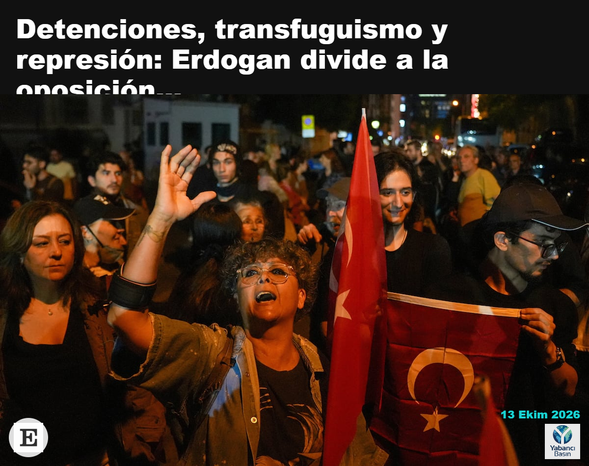 Muhalefet yanlıları geçen çarşamba İzmir’de protesto düzenledi. ALI DINC (REUTERS)