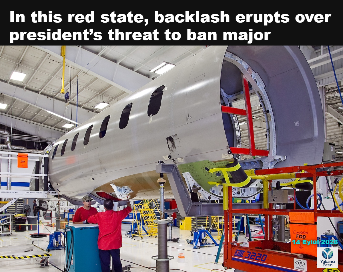 2012’de Wichita’da Model 85 gövdesiyle çalışan Bombardier Learjet işçileri. (Mike Hutmacher/Wichita Eagle/TNS/ABACA/Reuters)