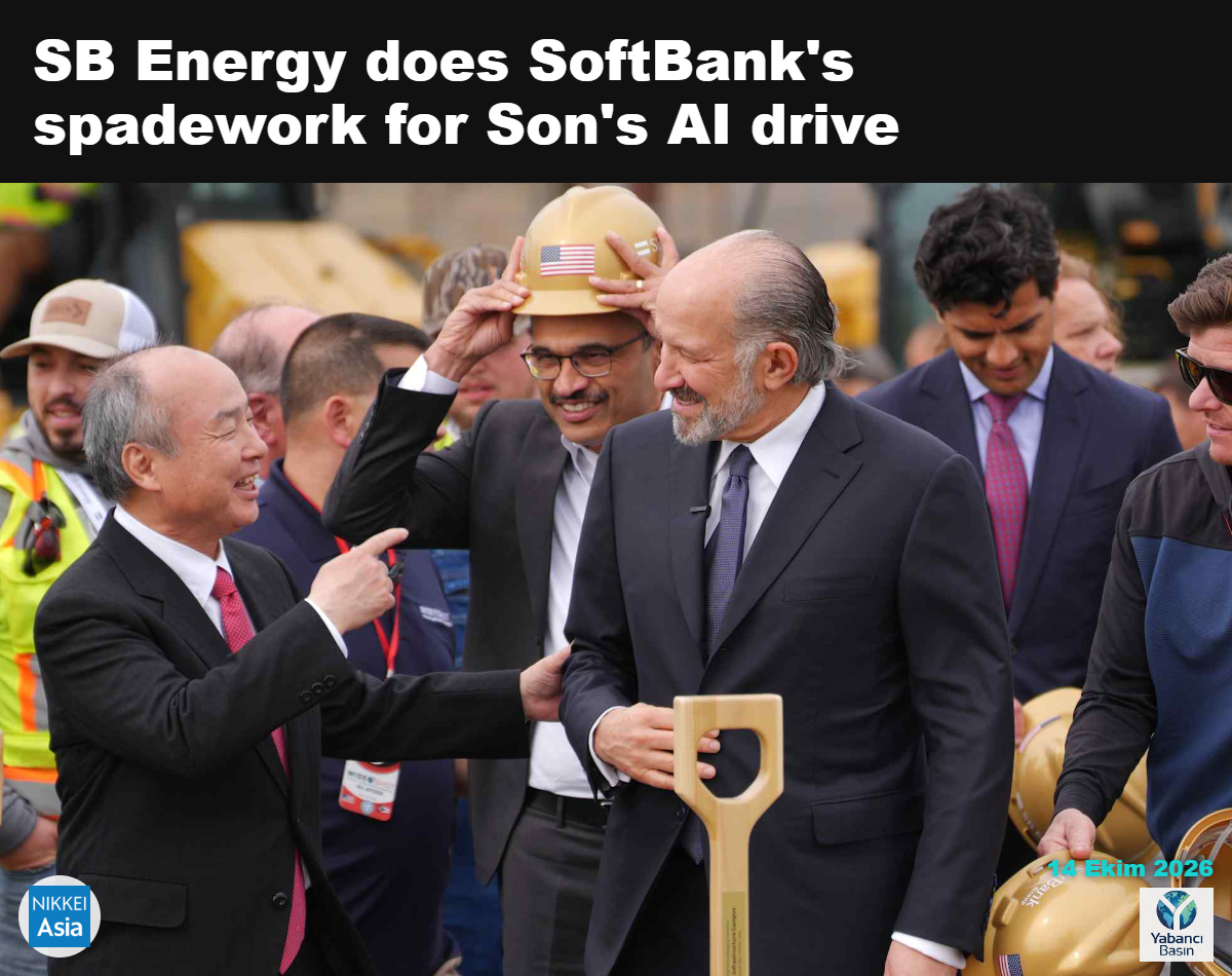 SoftBank Group Başkanı Masayoshi Son solda ve ABD Ticaret Bakanı Howard Lutnick ortada, mart ayında Ohio'nun Piketon kentinde SB Energy'nin yeni veri merkezi için düzenlenen temel atma törenine katılıyor. © AP