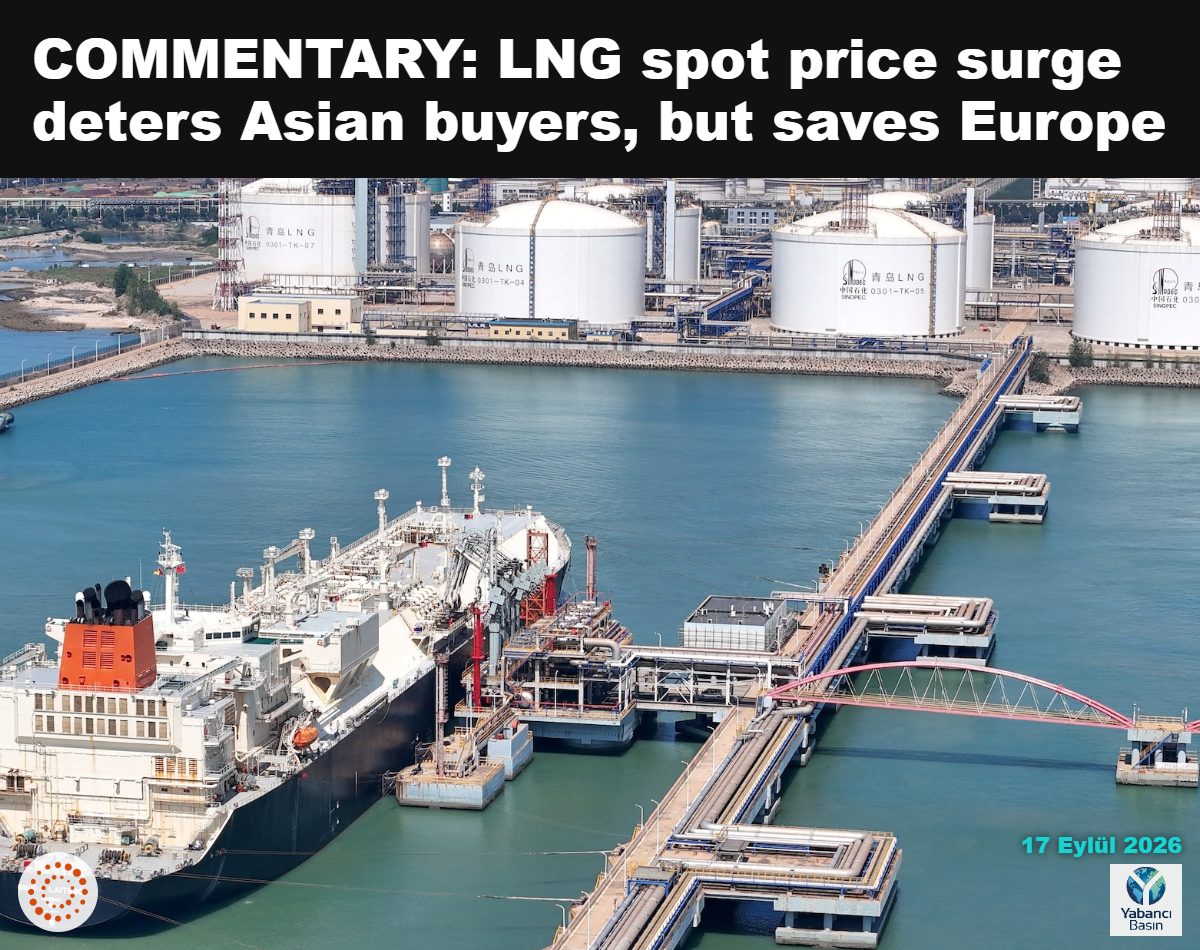 Bir drone, 3 Eylül 2026’da Çin’in Shandong eyaletine bağlı Qingdao’daki Sinopec terminalinde sıvılaştırılmış doğal gaz boşaltan bir LNG tankerini görüntülüyor. cnsphoto via REUTERS