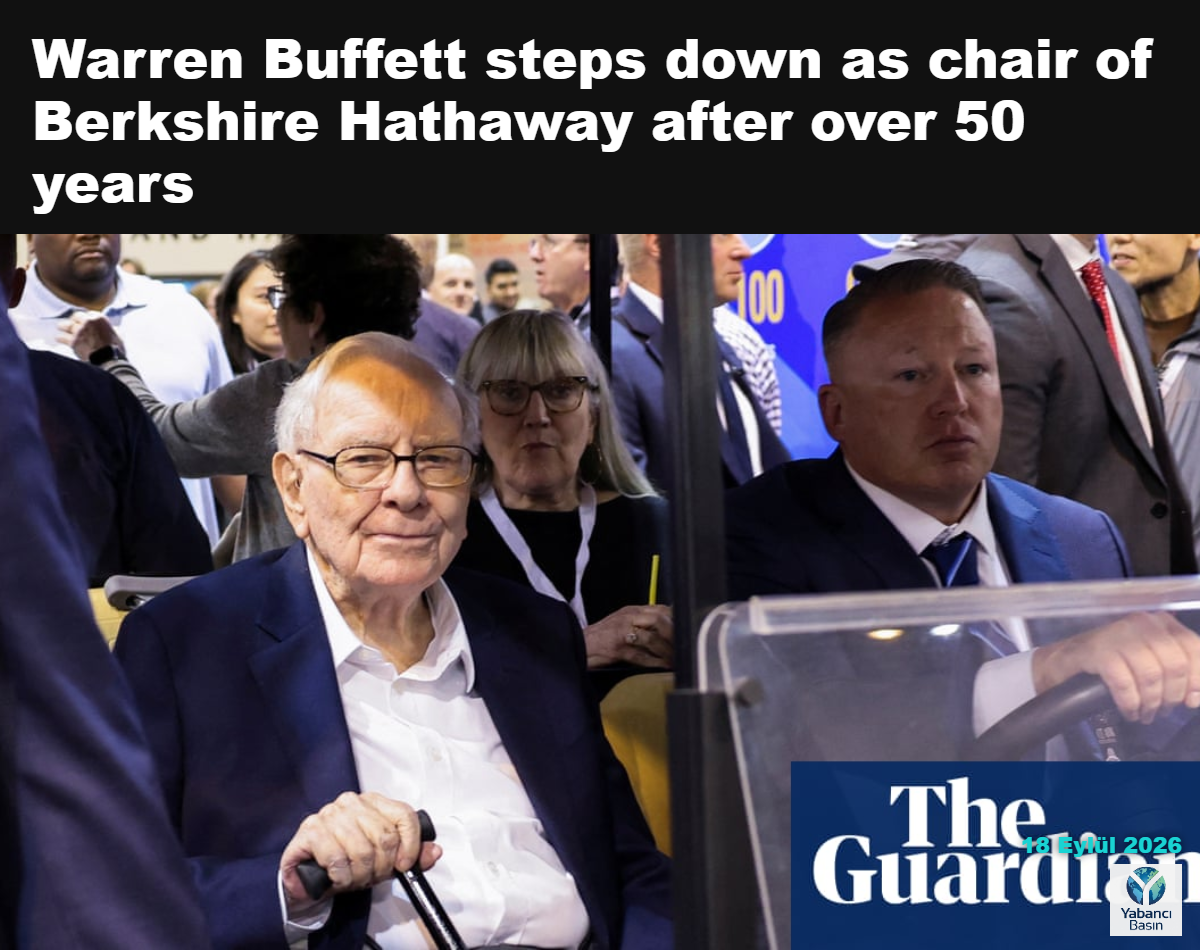 Warren Buffett, 3 Mayıs 2024’te Nebraska eyaletinin Omaha kentinde düzenlenen Berkshire Hathaway Yıllık Hissedarlar Toplantısı’na katılıyor. Fotoğraf: Scott Morgan/Reuters