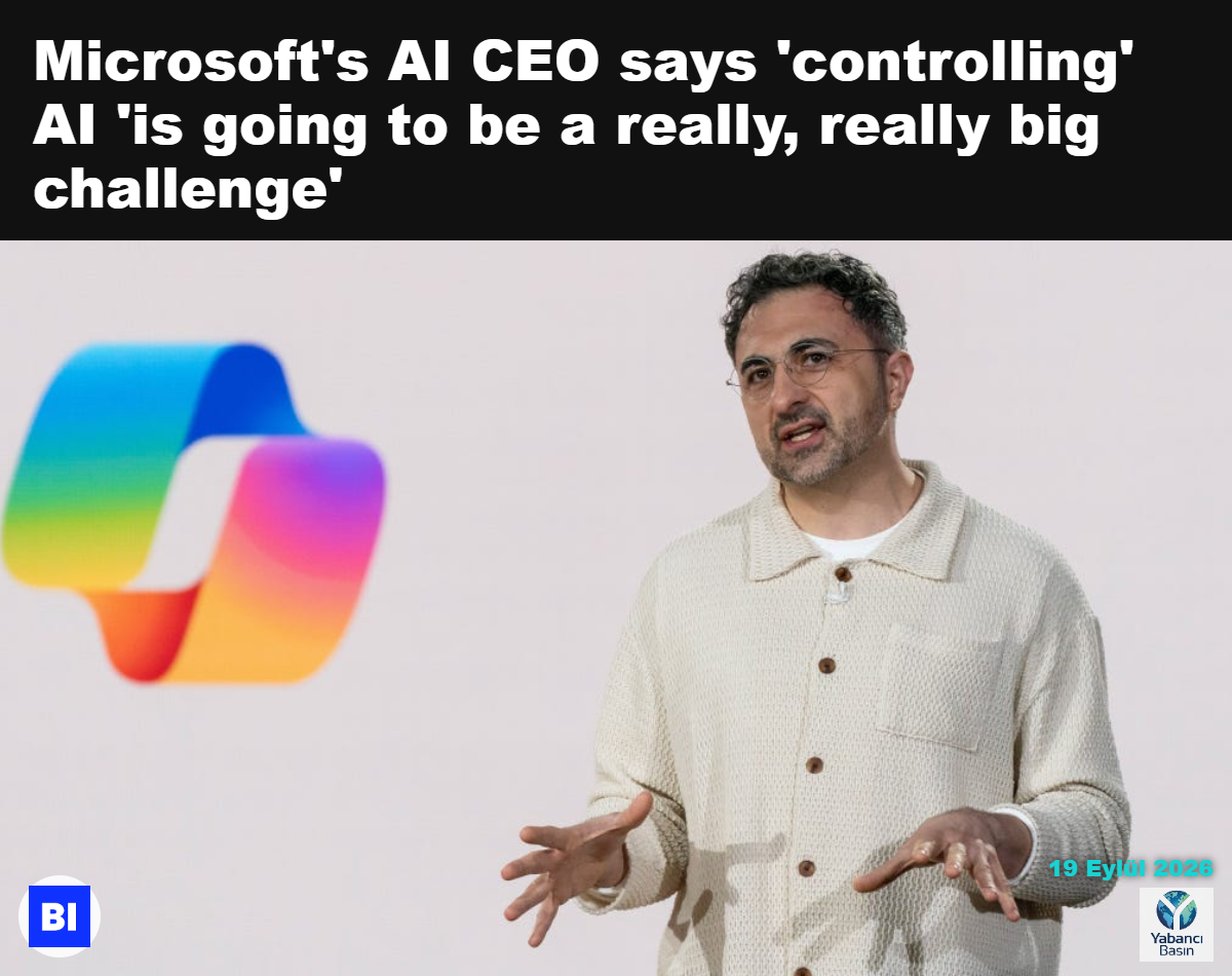 Mustafa Süleyman, Microsoft Copilot logosunun yanında konuşuyor. Bloomberg/Getty Images
