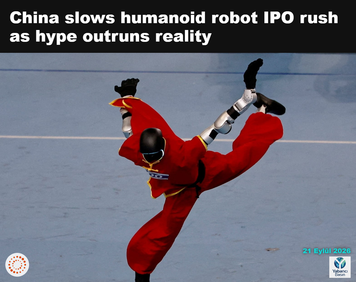 Unitree Robotics’in insansı robotu, 26 Ağustos 2026’da Çin’in Pekin kentindeki Ulusal Sürat Pateni Ovalı’nda düzenlenen 2026 Dünya İnsansı Robot Oyunları’ndaki Wushu yarışmasında mücadele ediyor. REUTERS/Tingshu Wang/Dosya