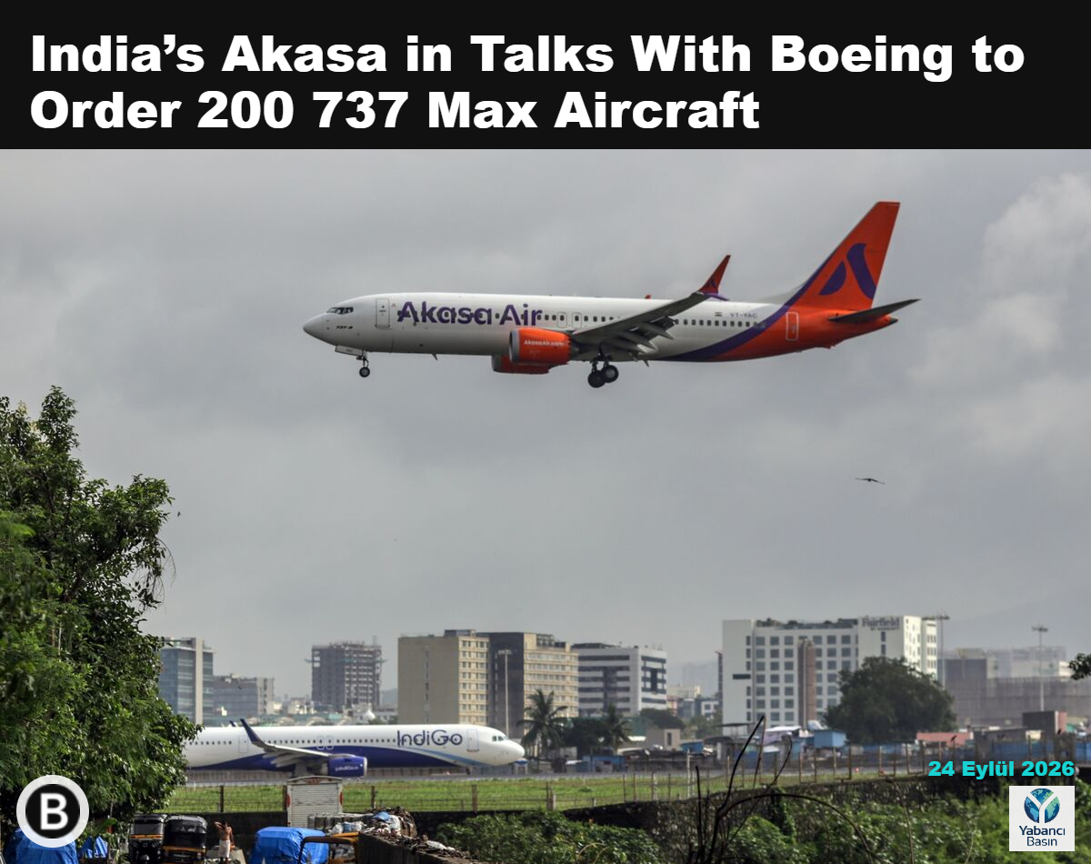 Akasa Air tarafından işletilen bir uçak Mumbai’ye iniş yapmaya hazırlanıyor. Fotoğraf: Dhiraj Singh/Bloomberg