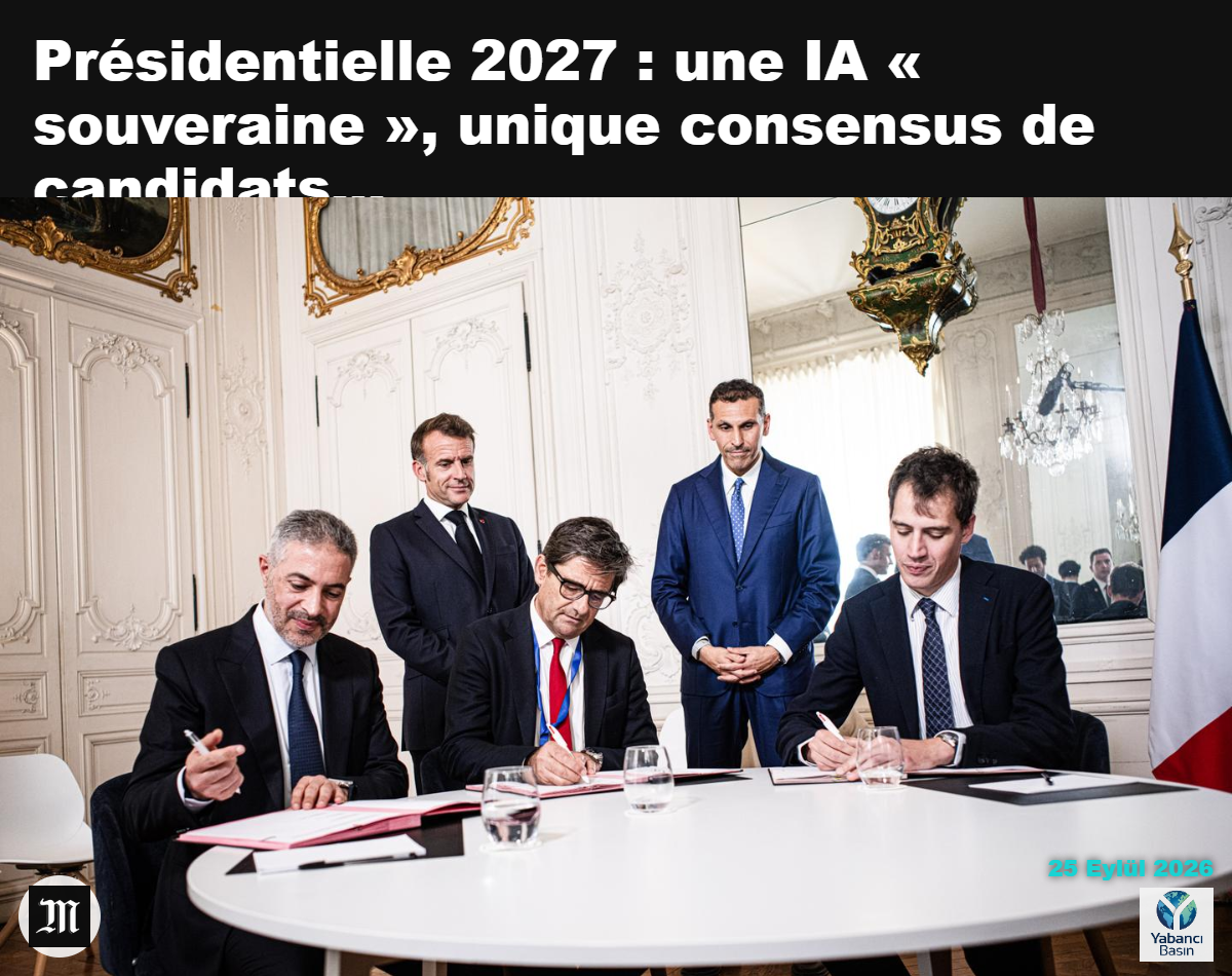 MGX Üst Yöneticisi Ahmed Yahia, BPI Genel Müdürü Nicolas Dufourcq ve Mistral’ın kurucu ortağı Arthur Mensch, Emmanuel Macron ile Mubadala Grubu Üst Yöneticisi Khaldoon Al Mubarak’ın huzurunda Campus AI’ın genişletilmesine ilişkin protokolü imzalıyor. Versailles’da düzenlenen Choose France zirvesi, 1 Haziran 2026. Julien Muguet / Le Monde