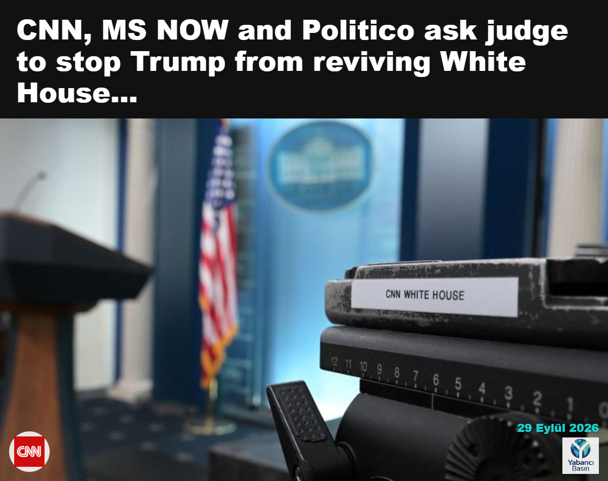 Beyaz Saray basın odasında CNN White House etiketli ekipman.