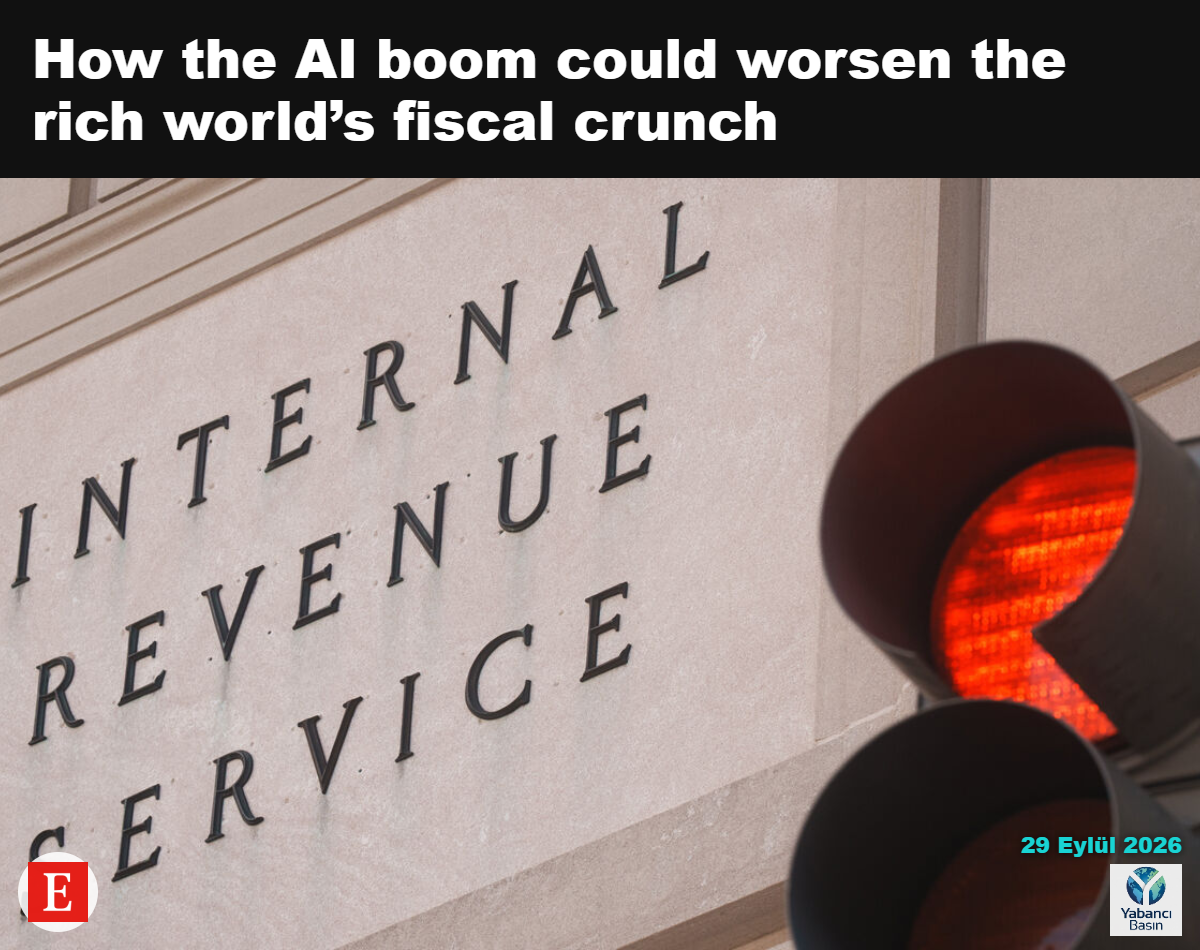 Washington DC’deki ABD İç Gelir İdaresi merkez binasının girişinde Internal Revenue Service yazısı; ön planda kırmızı trafik ışığı. Fotoğraf: Getty Images