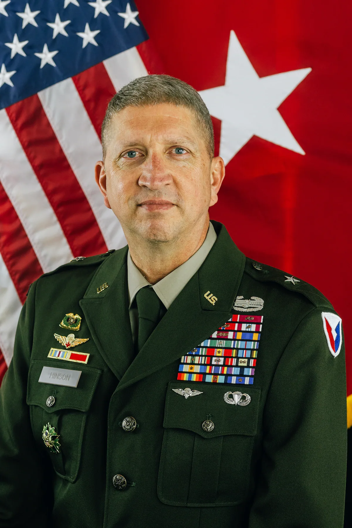 Tümgeneral John Hinson, 2024. (ABD Ordusu)